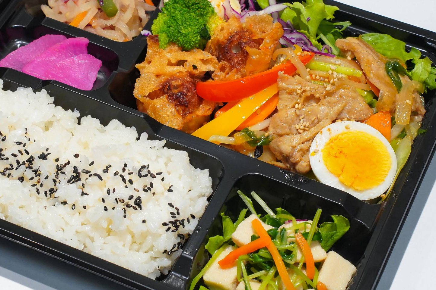 スタミナ炒めとシュウマイ弁当
